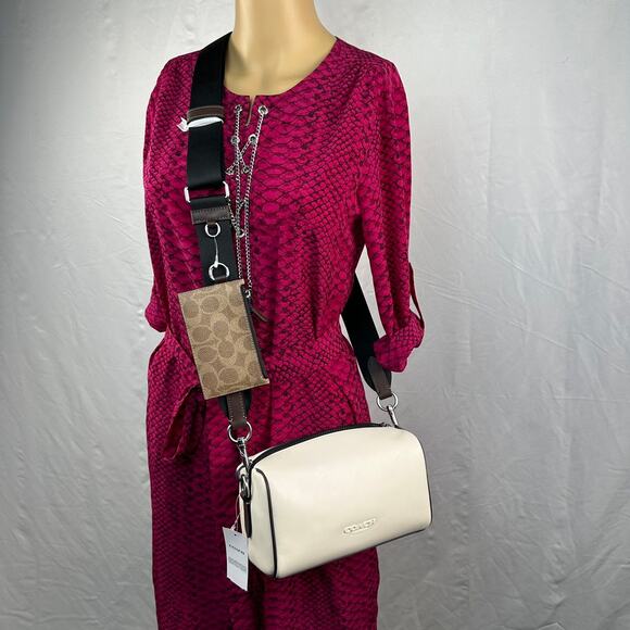 COACH  CU195 Axel Crossbody Bag In Colorblock - Picture 2 of 12